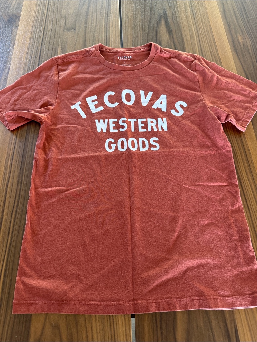 Burnt Orange Tecovas T-shirt size small EUC